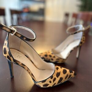 Vince Camuto d’Orsay Leopard Print Calf hair Heels size 7
